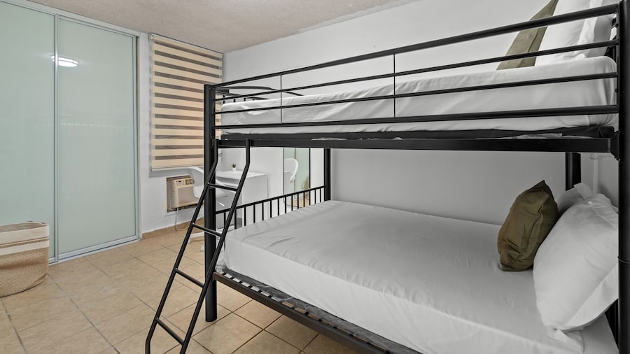 Marina Avenue by Otium