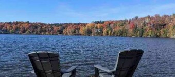 Authentic Lakefront Cottage with Spa