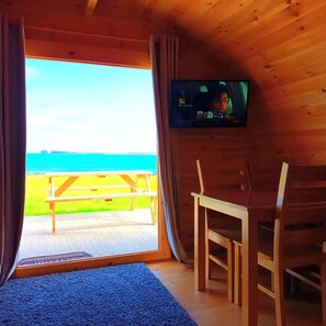 Luxury Cabin, 1 Double Bed with Sofa bed, Patio, Ocean View | Laptop workspace, free WiFi - Ceide Glamping  (Ballycastle)