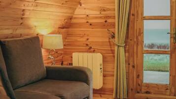 Kabin Comfort, patio, pemandangan laut | Area keluarga