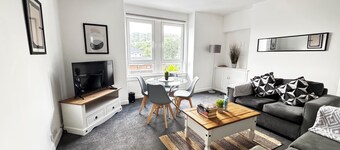 2-Bed Gourock Margaret St - Sleeps 4 - Contractors, Business & Relocations