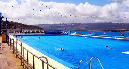 Cosy Apartment In Great Gourock Location