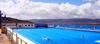 Cosy Apartment In Great Gourock Location