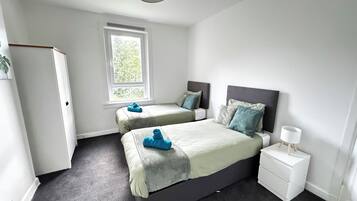 2 bedrooms, desk, iron/ironing board, free WiFi