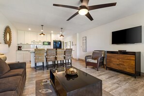 TV, books - Turtle Bay Ground-Floor Condo Retreat (Kahuku)