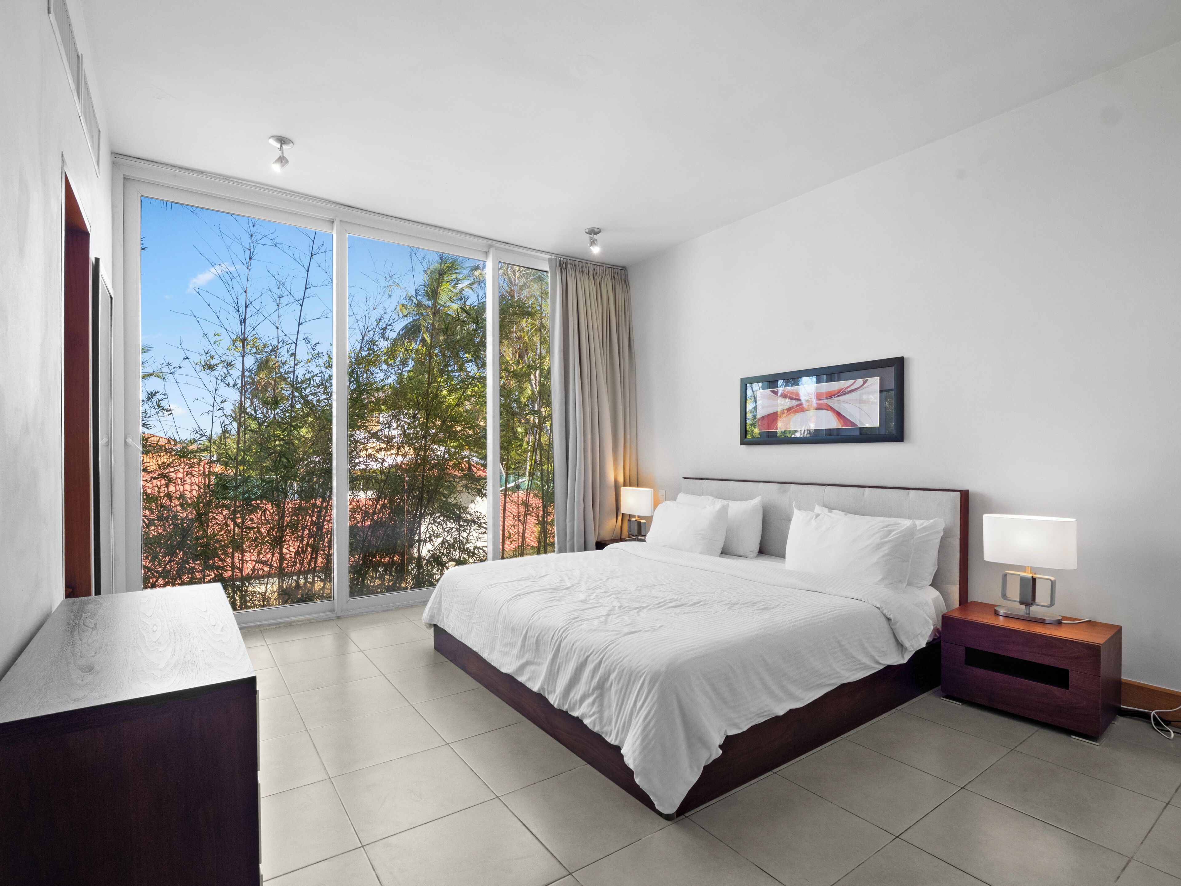 Tabla de planchar con plancha y wifi gratis 