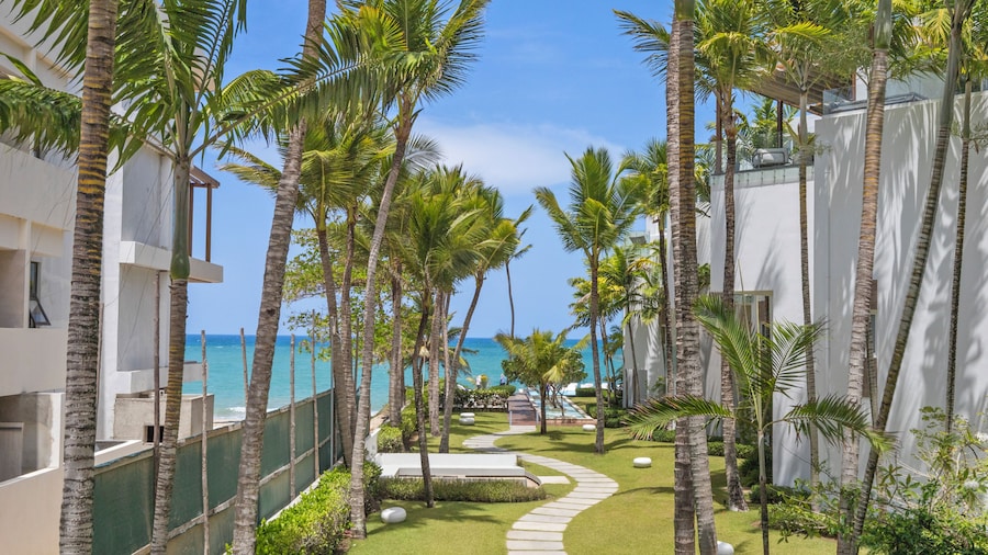 Ultravioleta by Evokey Stay