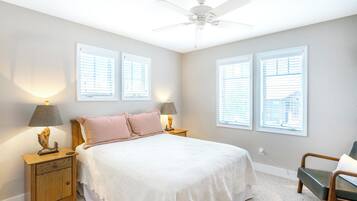 2 bedrooms, iron/ironing board, Internet, bed sheets