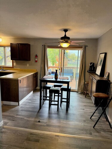 Welcoming 2-bedroom condo w/ Fenced yard on a park