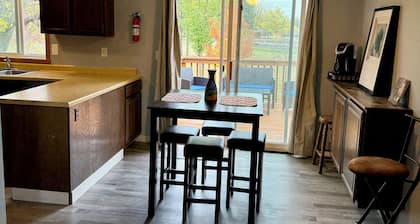 Welcoming 2-bedroom condo w/ Fenced yard on a park