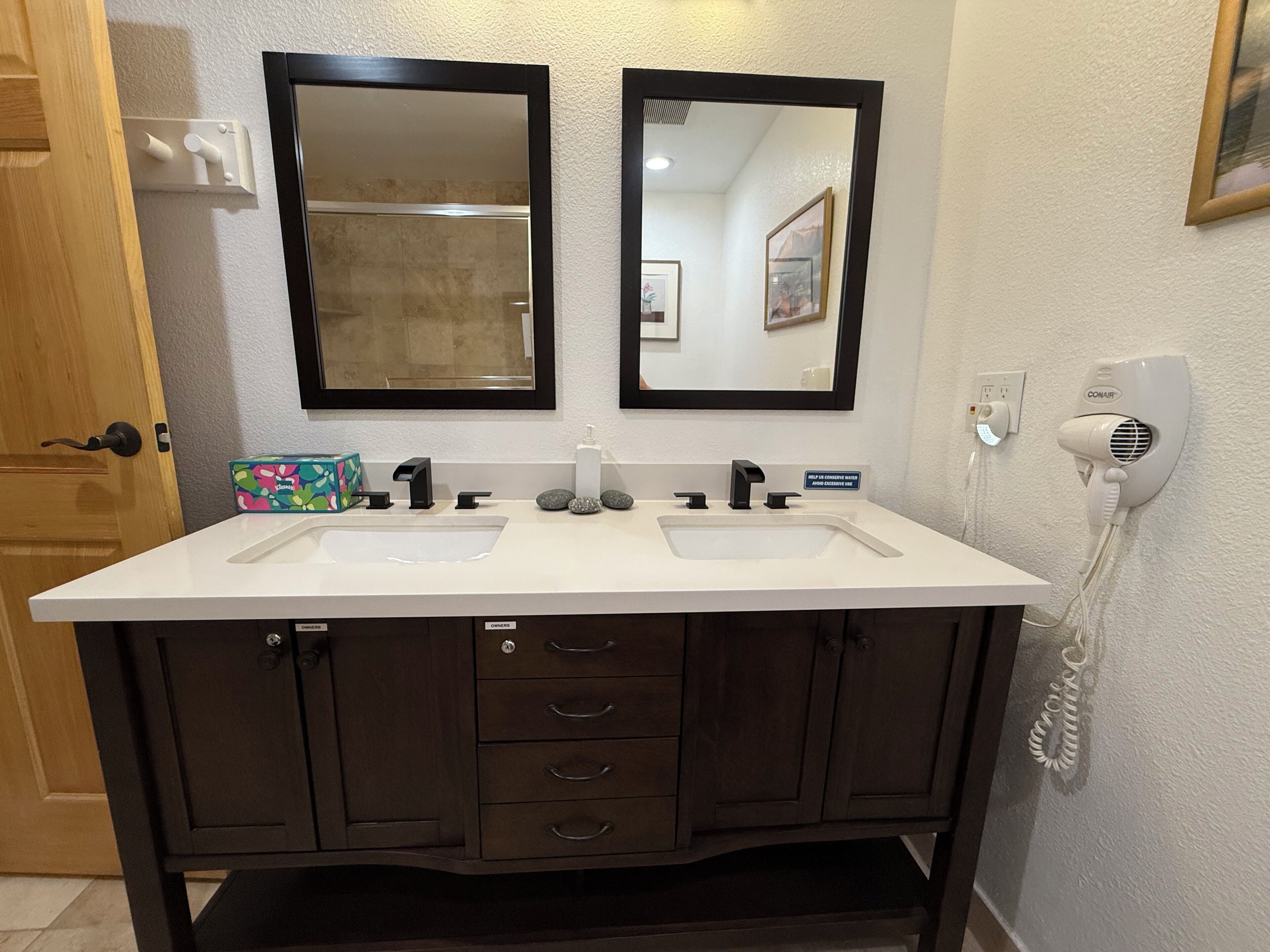 淋浴设施、吹风机、毛巾、肥皂