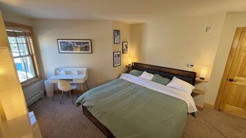 2 slaapkamers, een bureau, wifi, beddengoed