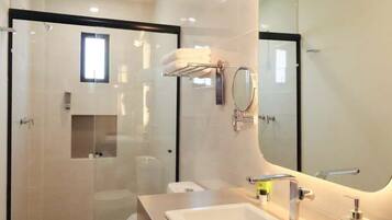 Comfort Double Room | Bathroom | Shower, towels, soap, shampoo