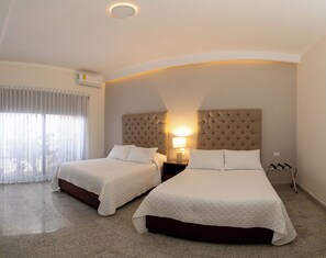 Comfort Quadruple Room | In-room safe, free WiFi, bed sheets - CASA SAN JOSÉ (Coatepec)