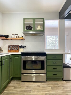 Microwave, oven, stovetop, dishwasher