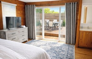 5 bedrooms, free WiFi, bed sheets