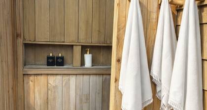 In OB, Sleeps 20. Additional bedroom for 2026, will sleep 22 to 24