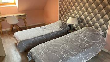 2 Schlafzimmer, Bügeleisen/Bügelbrett, WLAN, Bettwäsche