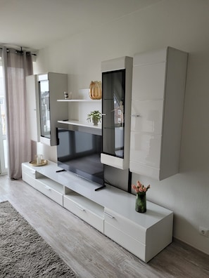 Interior - Studio 3 is right in the heart of downtown Heinsberg—super central, yet still a peaceful retreat (Heinsberg)