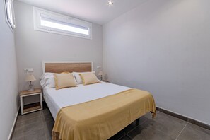 Accès Internet, draps fournis