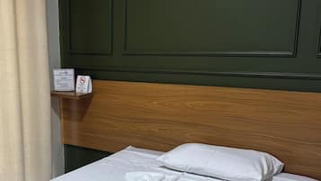 Deluxe Double Room | Hypo-allergenic bedding, desk, laptop workspace, free WiFi