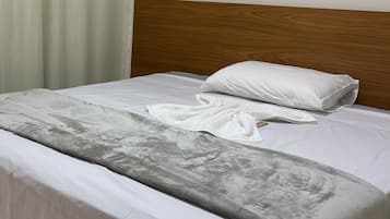 Deluxe Double or Twin Room | Desk, laptop workspace, free WiFi, bed sheets