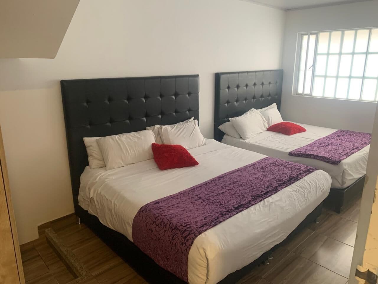 Habitación estándar con 2 camas individuales, 2 habitaciones | Wifi gratis 