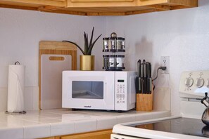 Microonde, forno, piano cottura