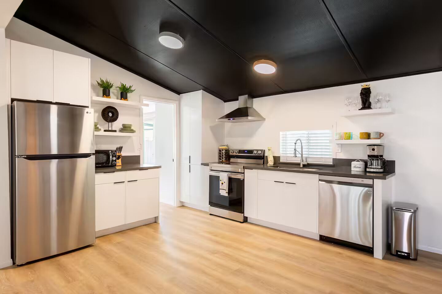 Microwave, oven, stovetop, dishwasher