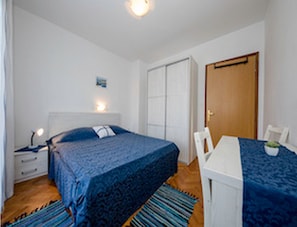 Internet, bed sheets - Apartments & Rooms Green Bay - Two Bedroom Apartment with Balcony and Sea View (APP 6) (Rab)