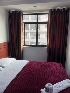 シングルルーム シティビュー | WiFi (無料)