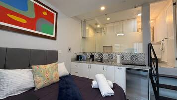 1 bedroom, iron/ironing board, WiFi, bed sheets