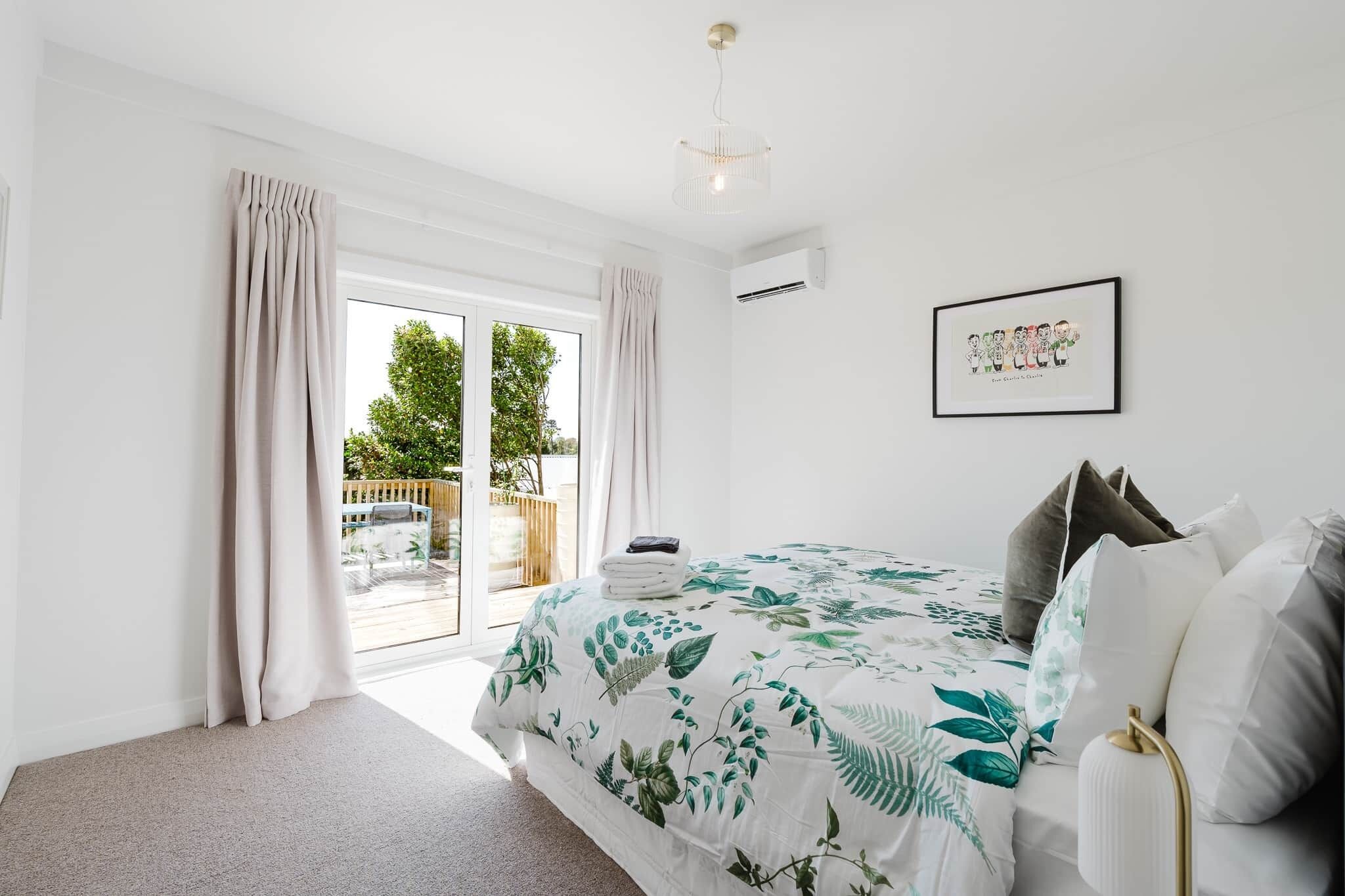 3 bedrooms, iron/ironing board, travel cot, free WiFi