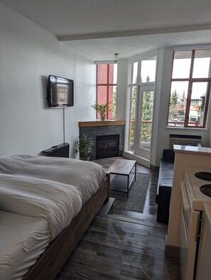 1 camera, ferro/asse da stiro, Wi-Fi, lenzuola