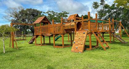 Near Plaza, Cafe! Sunset Beach House-Yard, Kitchen