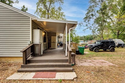 Lake Talquin Townhome at Whippoorwill Lodge!