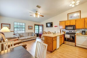 Interior - Lake Talquin Townhome at Whippoorwill Lodge! (Quincy)