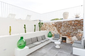 Terrace/patio - Villa Monacelle, a stone's throw from the sea (Ostuni)