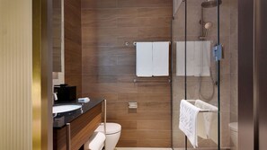 Bathroom shower - Doubletree By Hilton Auckland Albert Street (Auckland)