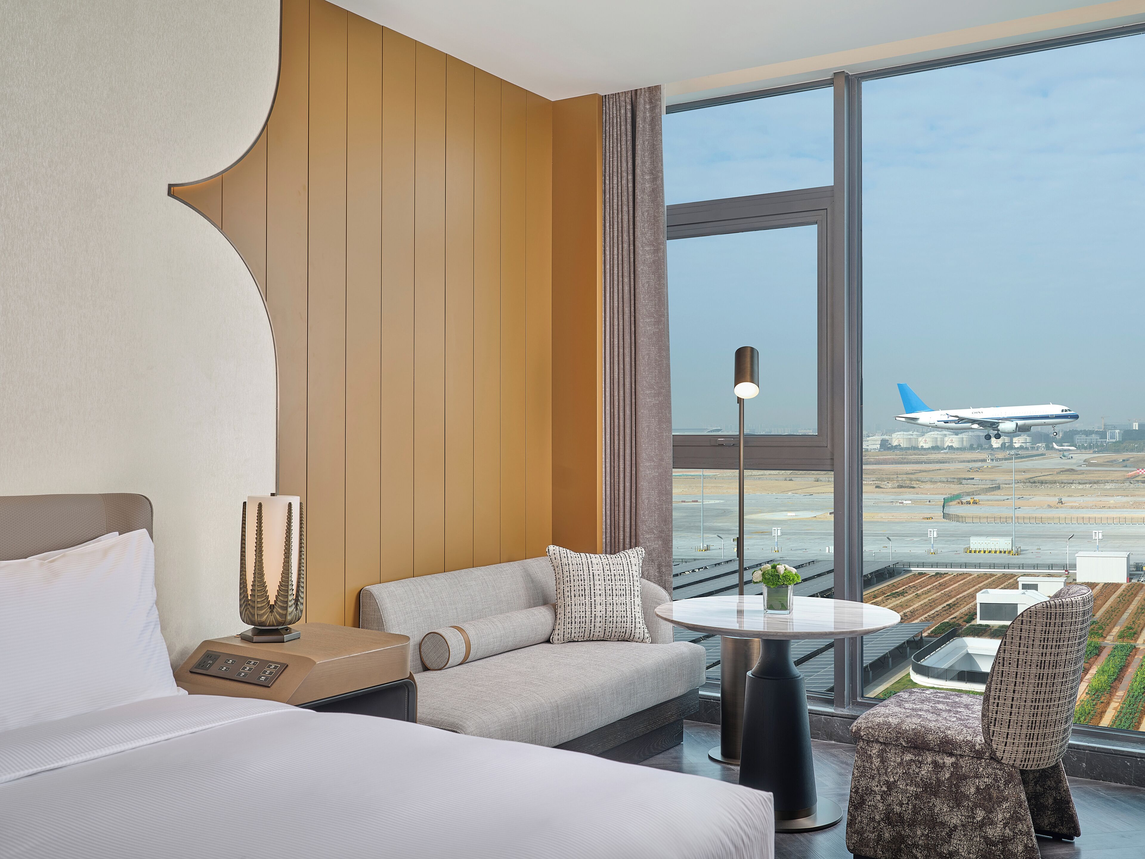 Down comforters, in-room safe, desk, blackout drapes