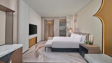 羽绒被、客房内保险箱、办公桌、遮光窗帘