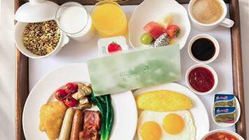 Petit déjeuner buffet servi tous les jours en supplément