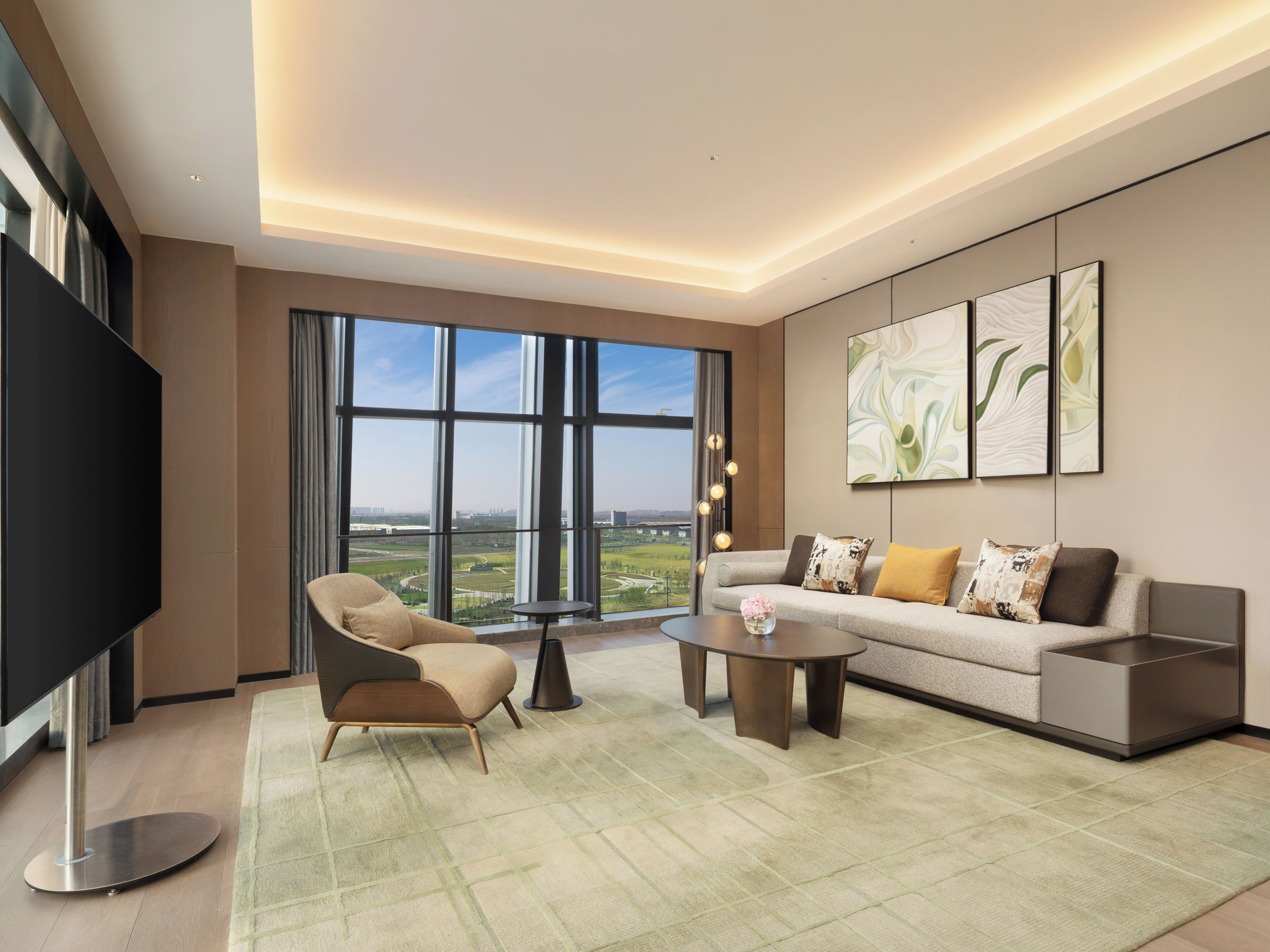 Suite – deluxe, 1 kingsize-seng | Minibar, skrivebord, blendingsgardiner og barnesenger (inkludert)