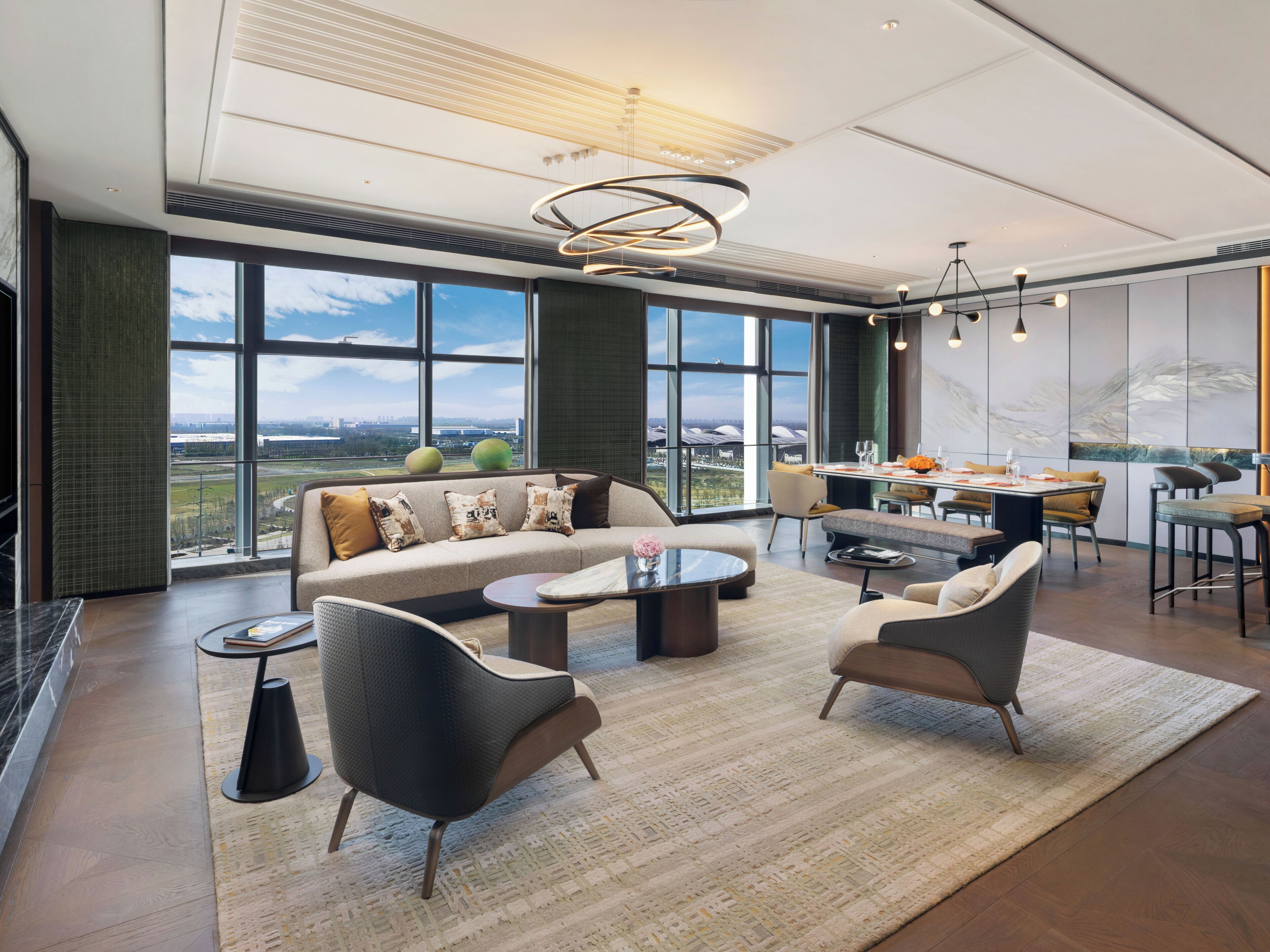 Suite – president, 1 kingsize-seng | Minibar, skrivebord, blendingsgardiner og barnesenger (inkludert)