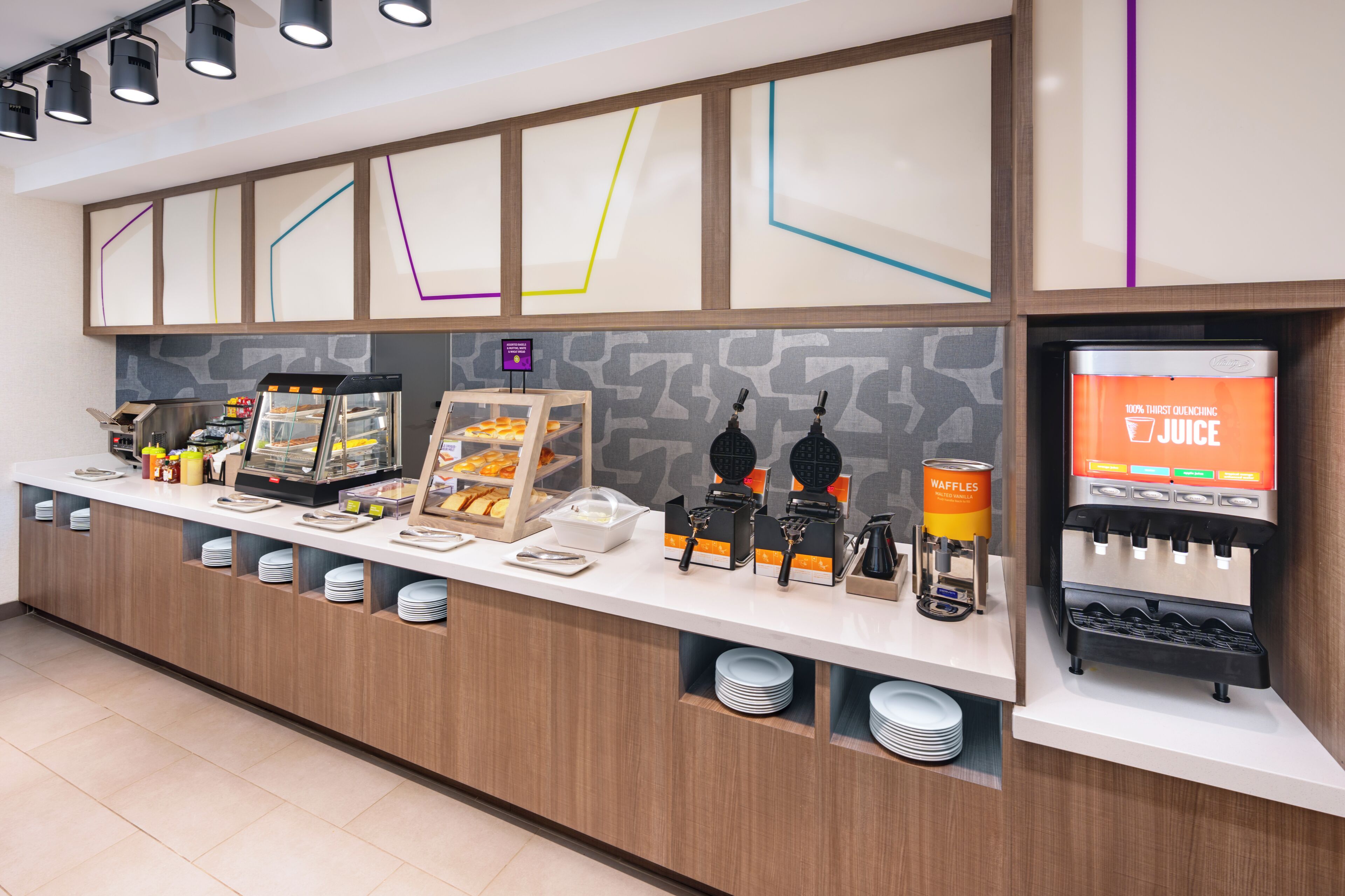 Free daily buffet breakfast 