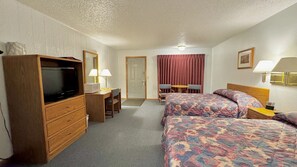 Basic Pet Room | Iron/ironing board, free WiFi - North Winds Lodge LLC (Bowman)