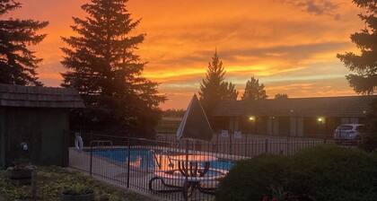 North Winds Lodge LLC