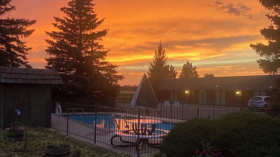 North Winds Lodge LLC