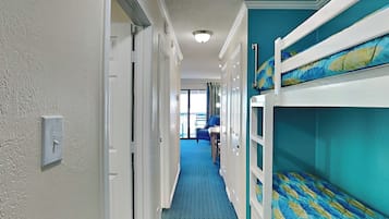 Condo (1 Bedroom) | Property amenity