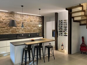 Oven, stovetop, dishwasher - Historic loft overlooking the hills of Florence (Firenze)